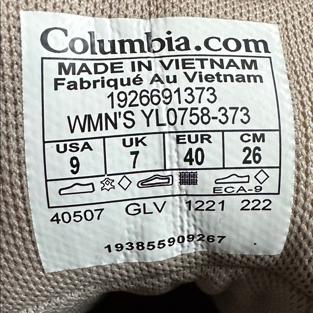 NWT. Columbia Womens W Yoncalla Suede Wp
Hiking Boots Size 9 - Picture 13 of 15